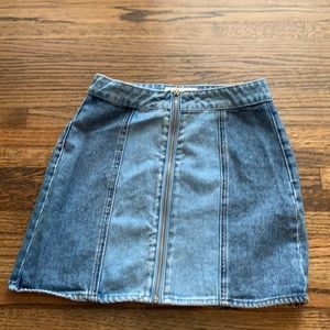 Pacsun Denim zip up skirt!